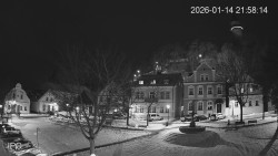 Náměstí, Hrad a Trůba