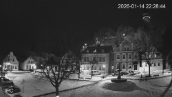 Náměstí, Hrad a Trůba