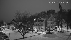 Náměstí, Hrad a Trůba