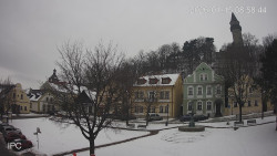 Náměstí, Hrad a Trůba