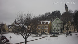 Náměstí, Hrad a Trůba