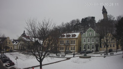 Náměstí, Hrad a Trůba