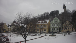 Náměstí, Hrad a Trůba