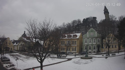 Náměstí, Hrad a Trůba