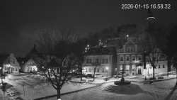 Náměstí, Hrad a Trůba