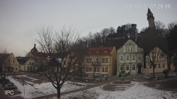 Náměstí, Hrad a Trůba