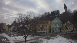 Náměstí, Hrad a Trůba