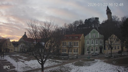 Náměstí, Hrad a Trůba