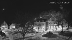 Náměstí, Hrad a Trůba