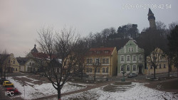 Náměstí, Hrad a Trůba