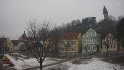 Náměstí, Hrad a Trůba