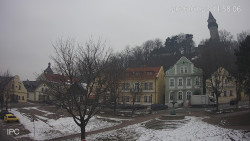 Náměstí, Hrad a Trůba