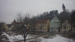 Náměstí, Hrad a Trůba