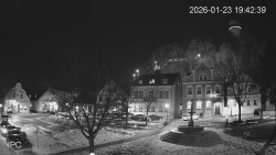 Náměstí, Hrad a Trůba