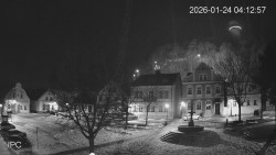 Náměstí, Hrad a Trůba