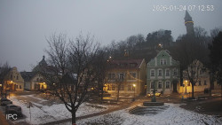 Náměstí, Hrad a Trůba