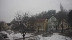 Náměstí, Hrad a Trůba