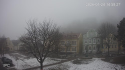 Náměstí, Hrad a Trůba