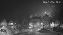 Náměstí, Hrad a Trůba