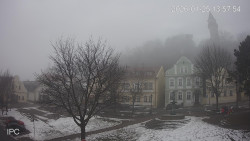 Náměstí, Hrad a Trůba