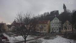 Náměstí, Hrad a Trůba