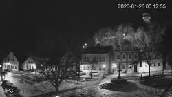 Náměstí, Hrad a Trůba