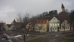 Náměstí, Hrad a Trůba