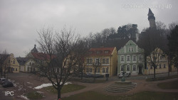 Náměstí, Hrad a Trůba