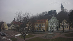 Náměstí, Hrad a Trůba