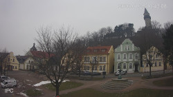 Náměstí, Hrad a Trůba