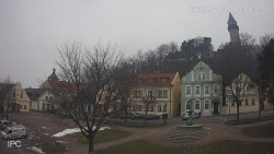 Náměstí, Hrad a Trůba