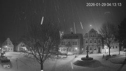 Náměstí, Hrad a Trůba