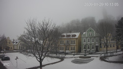 Náměstí, Hrad a Trůba