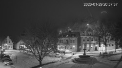 Náměstí, Hrad a Trůba