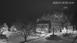 Náměstí, Hrad a Trůba