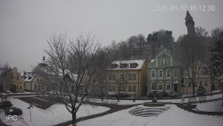 Náměstí, Hrad a Trůba