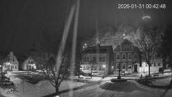 Náměstí, Hrad a Trůba