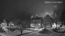 Náměstí, Hrad a Trůba