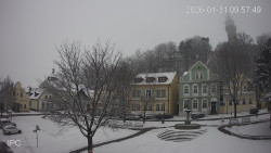 Náměstí, Hrad a Trůba