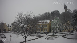 Náměstí, Hrad a Trůba