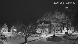 Náměstí, Hrad a Trůba