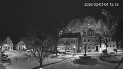 Náměstí, Hrad a Trůba