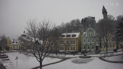 Náměstí, Hrad a Trůba