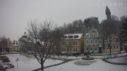 Náměstí, Hrad a Trůba