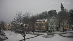 Náměstí, Hrad a Trůba