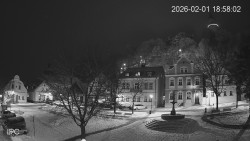 Náměstí, Hrad a Trůba