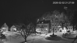 Náměstí, Hrad a Trůba