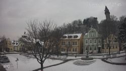 Náměstí, Hrad a Trůba