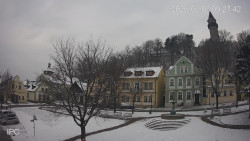 Náměstí, Hrad a Trůba