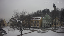 Náměstí, Hrad a Trůba